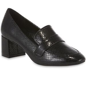 Jaclyn Smith Annisa Black Faux Snakeskin Loafers